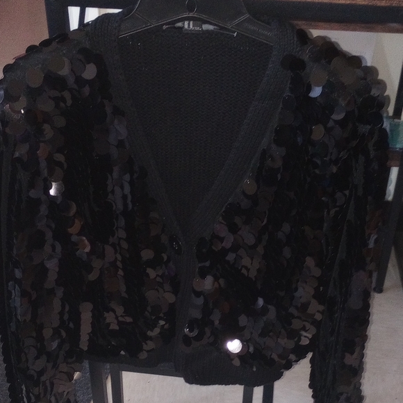 F21 Evening Wear Sweater. Brand New with Tags. To fit up to bellybutto        B3 - Picture 8 of 8